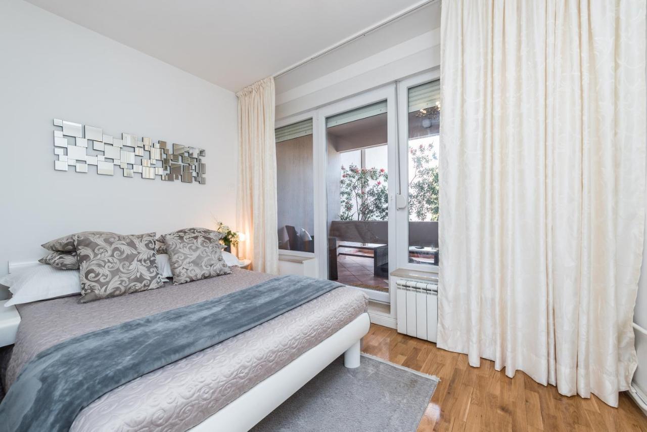 Marina Yacht Apartman *